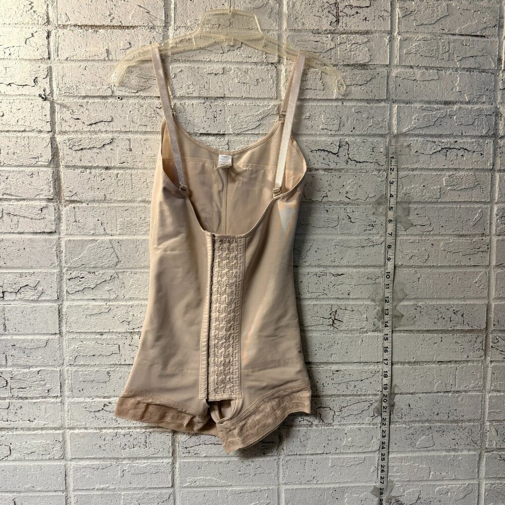 Shapewear Bodysuit Nude Beige Hook & Eye Tummy Control Shorts M 34